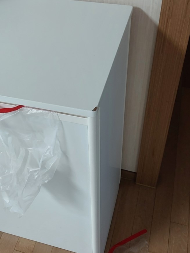 삼성동 삼성펠리스 흰색 가구 모서리 찍힘 복원 전